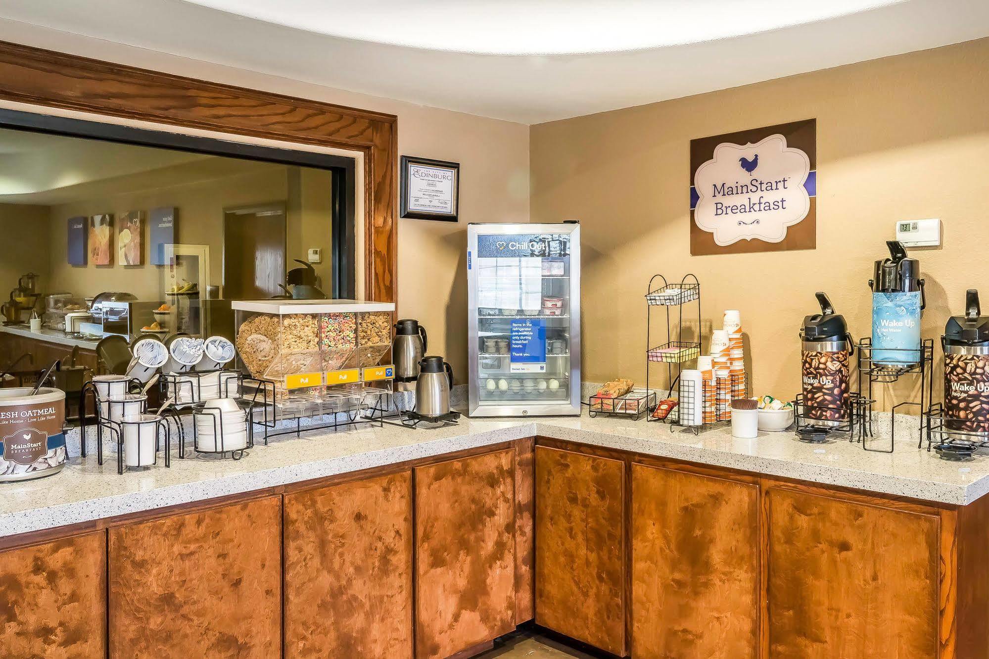 Mainstay Suites Edinburg Eksteriør billede