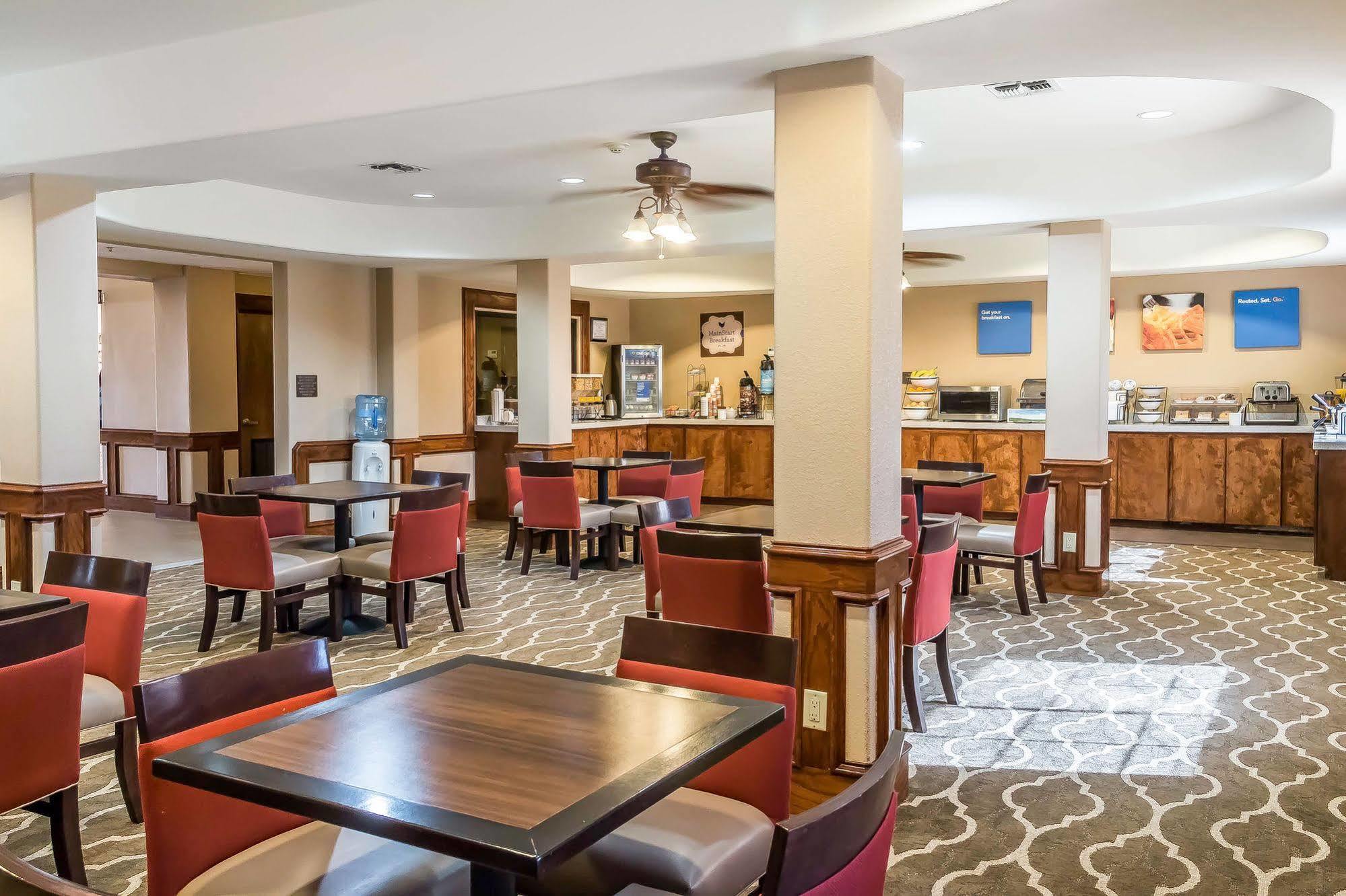 Mainstay Suites Edinburg Eksteriør billede