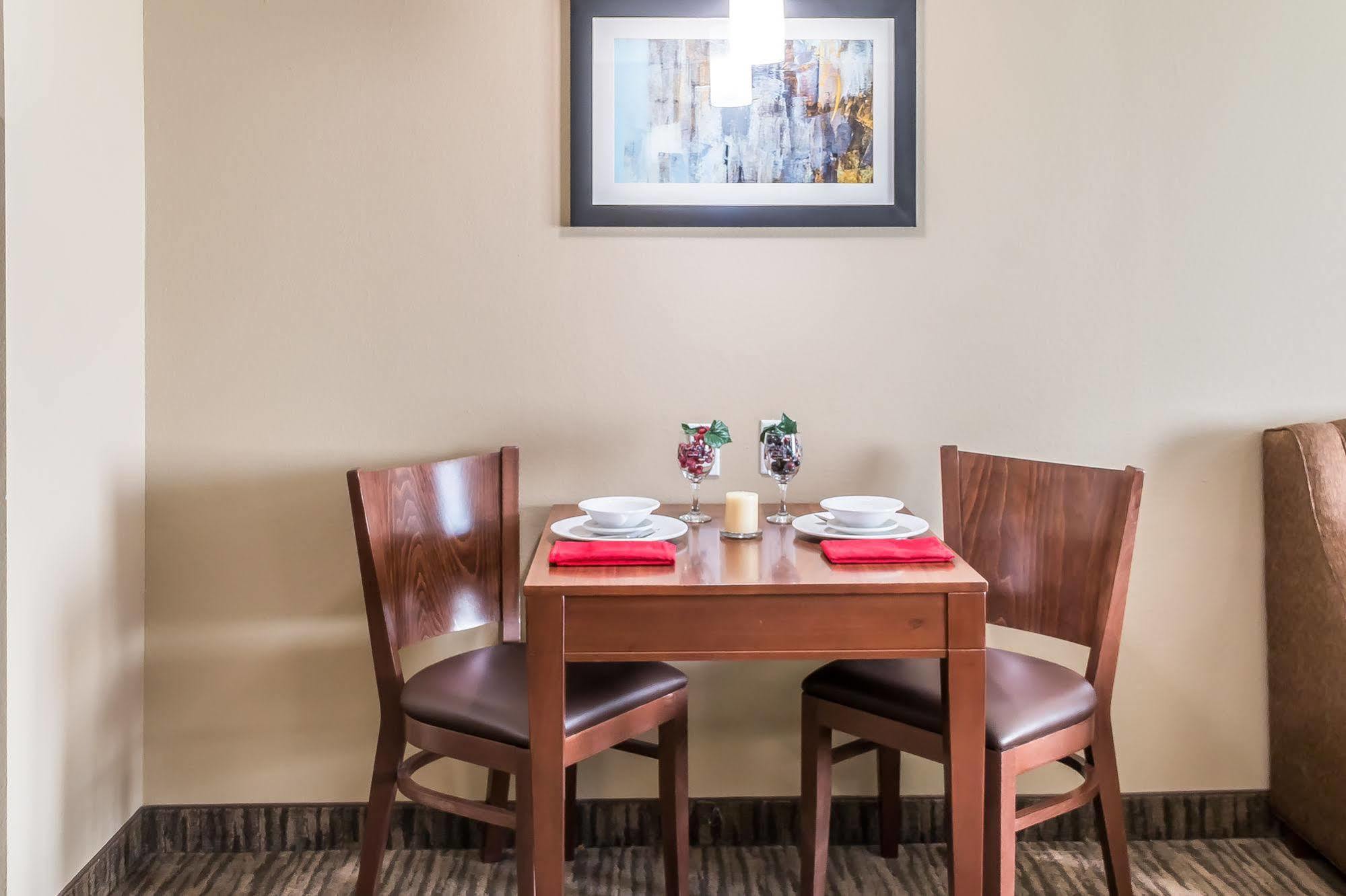 Mainstay Suites Edinburg Eksteriør billede