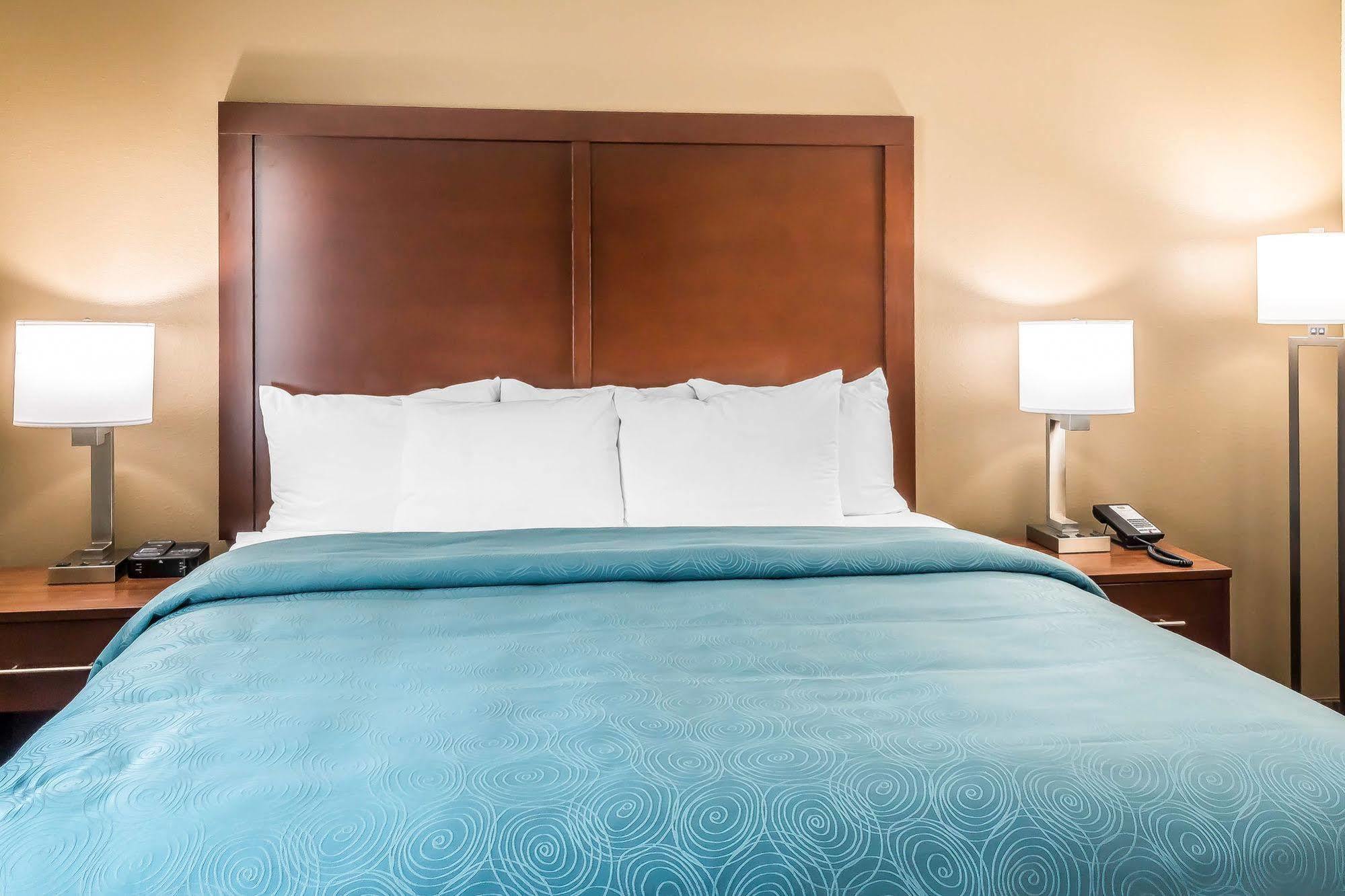 Mainstay Suites Edinburg Eksteriør billede