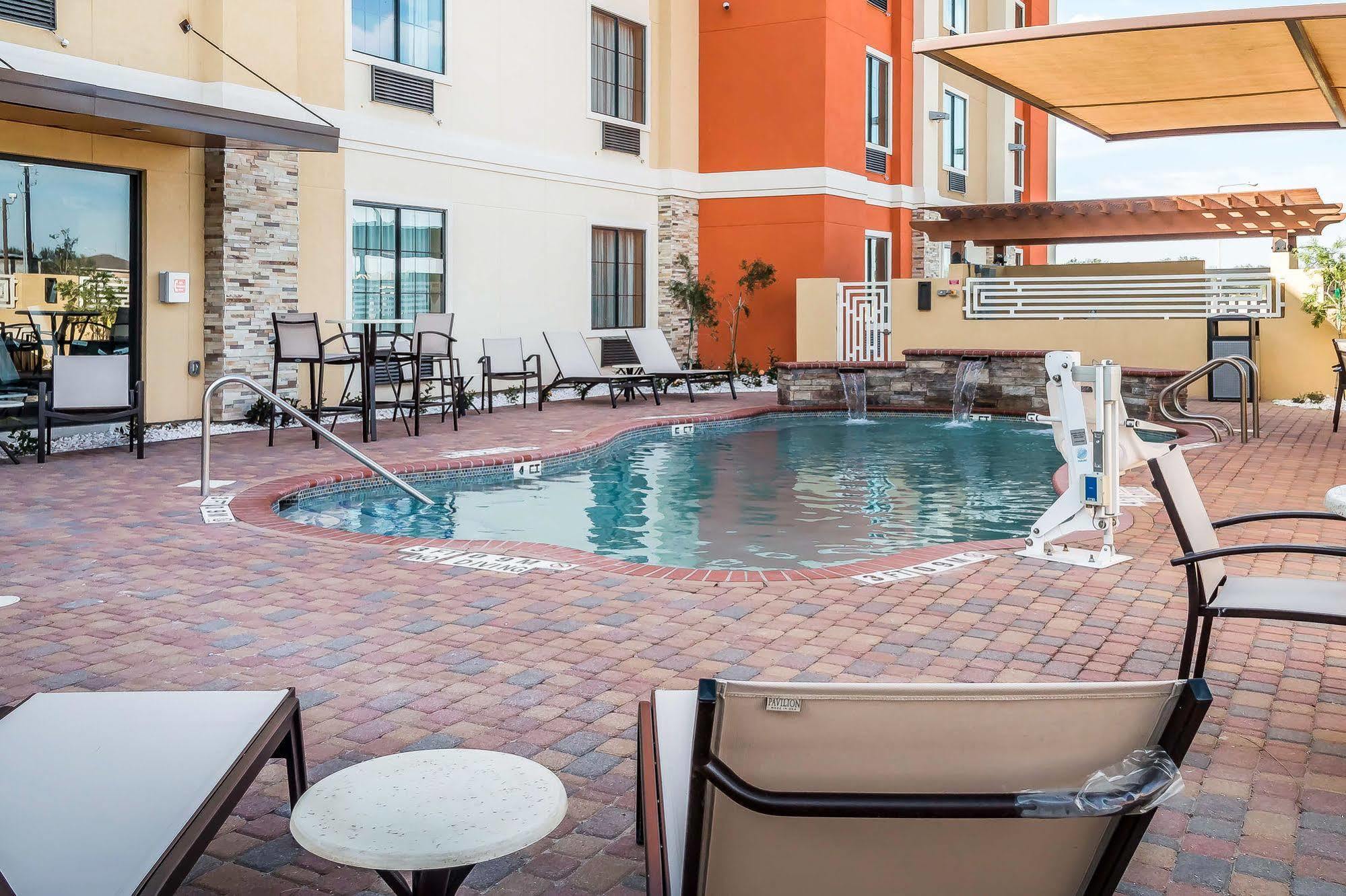 Mainstay Suites Edinburg Eksteriør billede