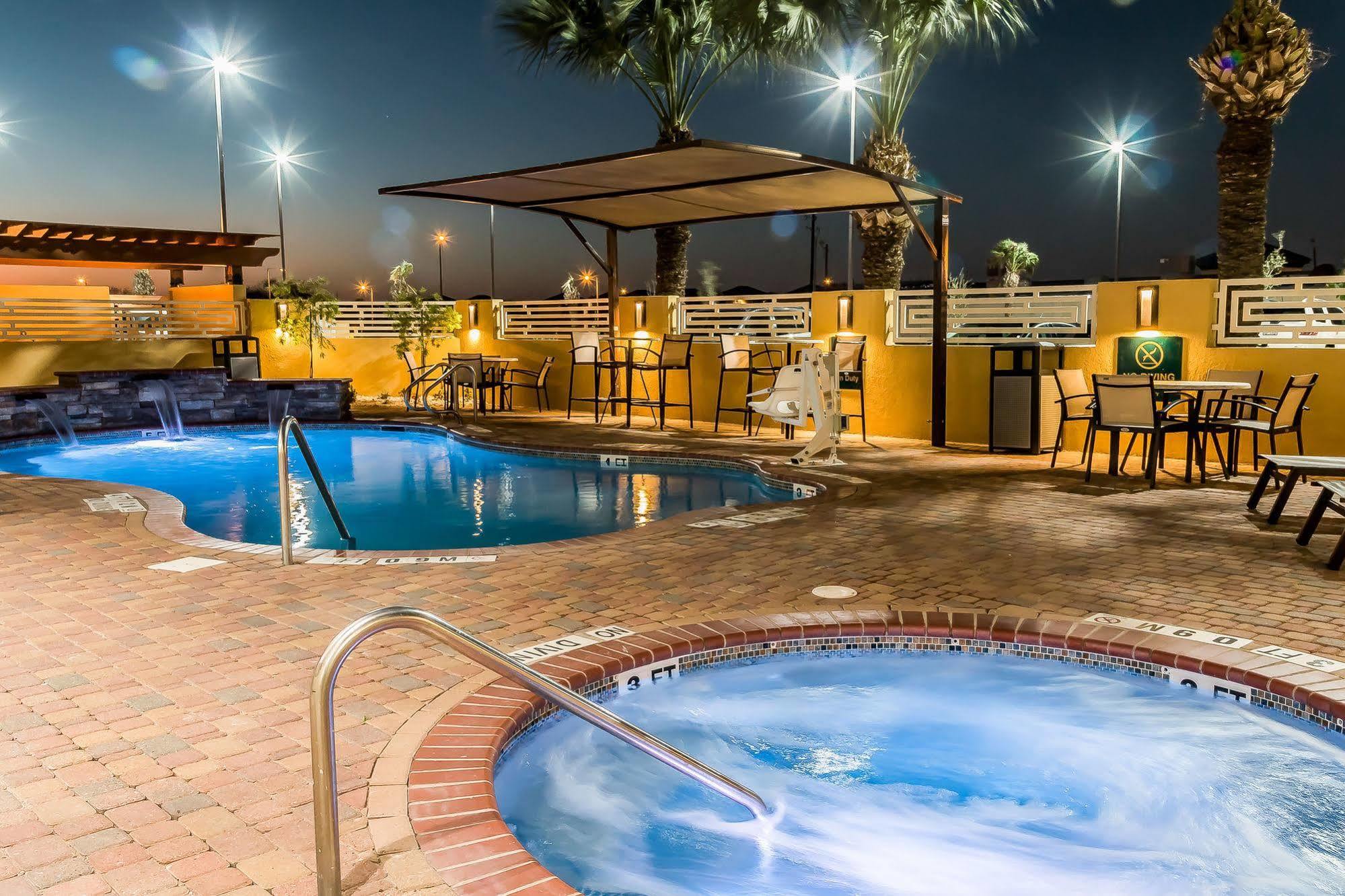 Mainstay Suites Edinburg Eksteriør billede