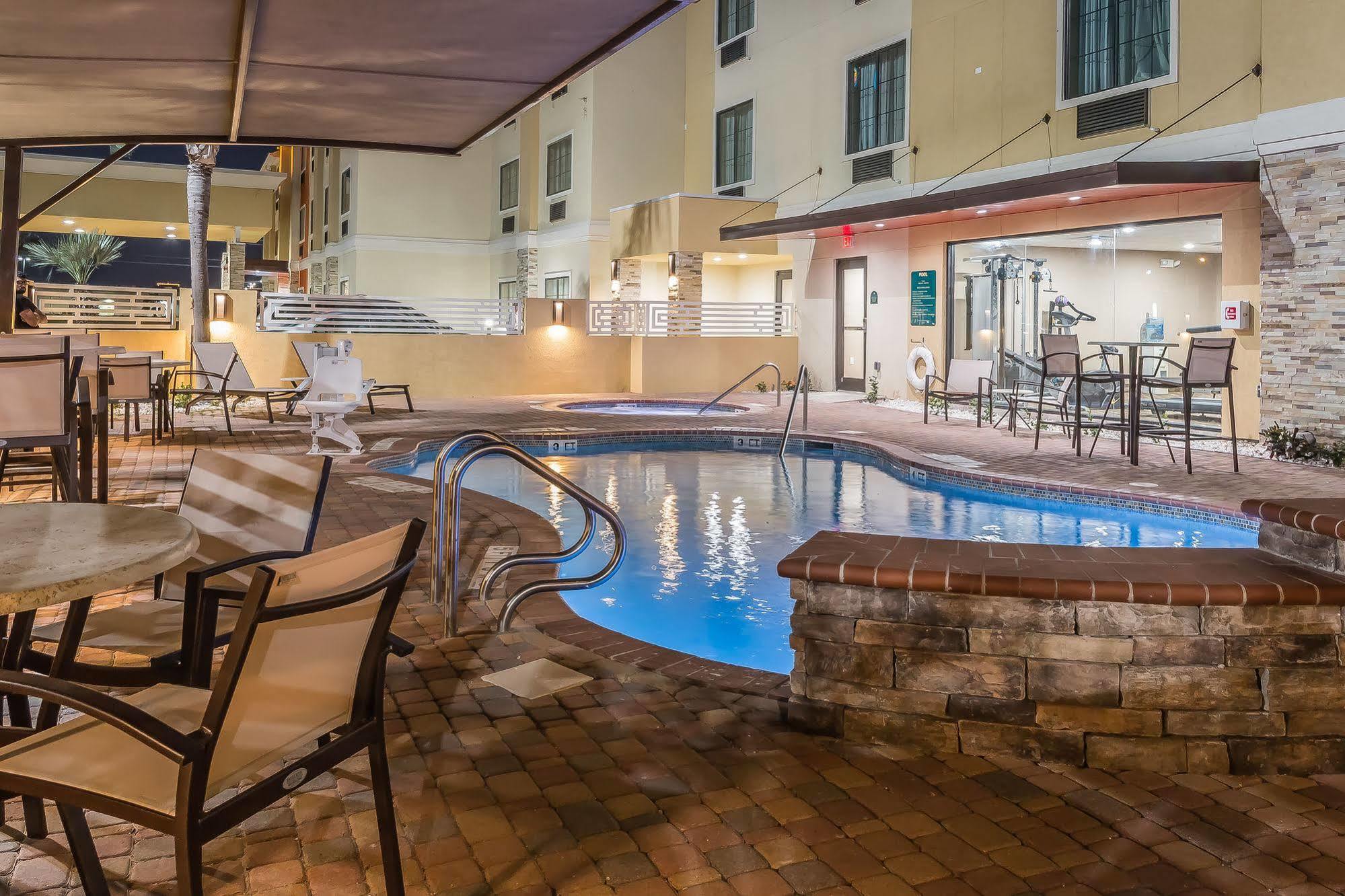 Mainstay Suites Edinburg Eksteriør billede
